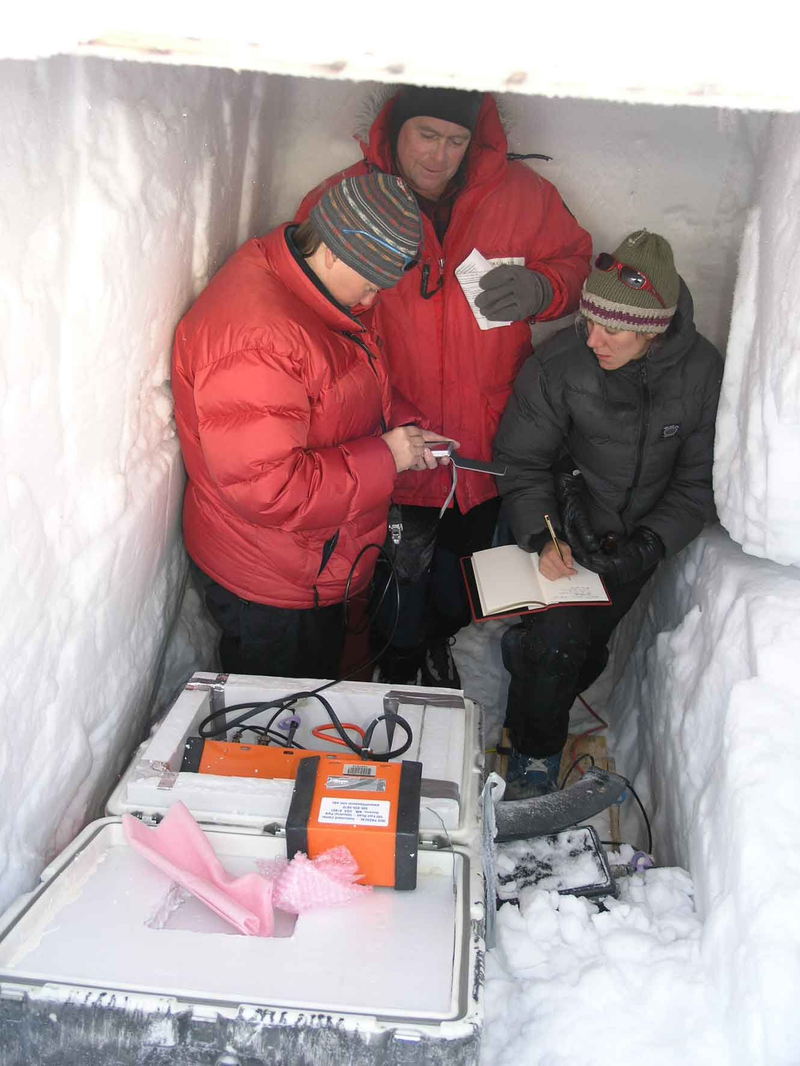 Doug MacAyeal collecting seismic data. Courtesy of Luftwerk.